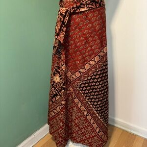 Vintage 1960’s 1970’s Woman’s Cotton  Indian Print Skirt